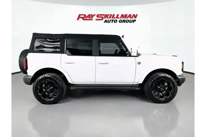 $39975 : Ford Bronco 2023 4x4 Outer B image 8