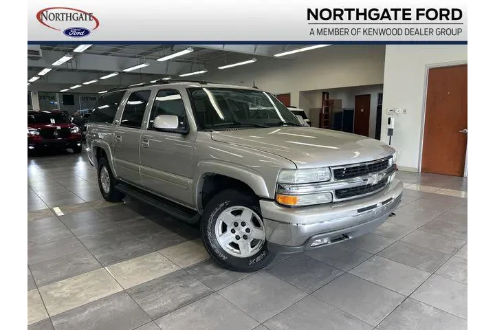 $7000 : Chevrolet Suburban 2004 1500 image 1
