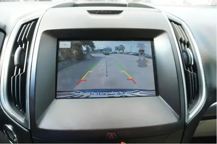 $19225 : Ford Edge 2020 Titanium 4dr image 9