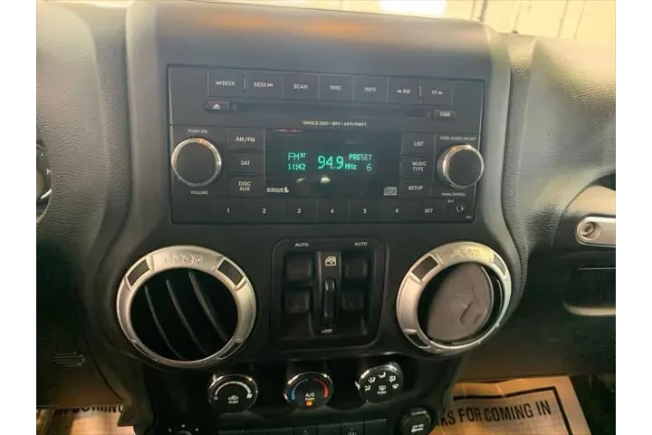 $21975 : Jeep Wrangler Unlimited 2016 image 5