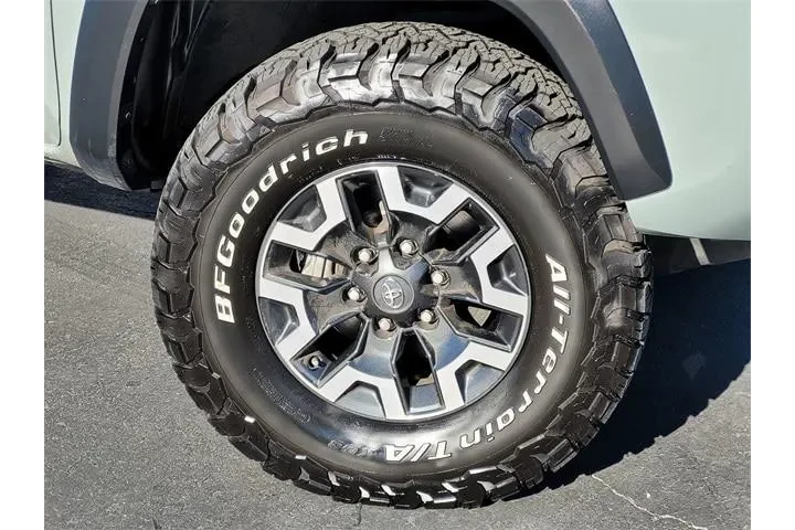 $39788 : Toyota Tacoma 2023 4x4 TRD P image 10