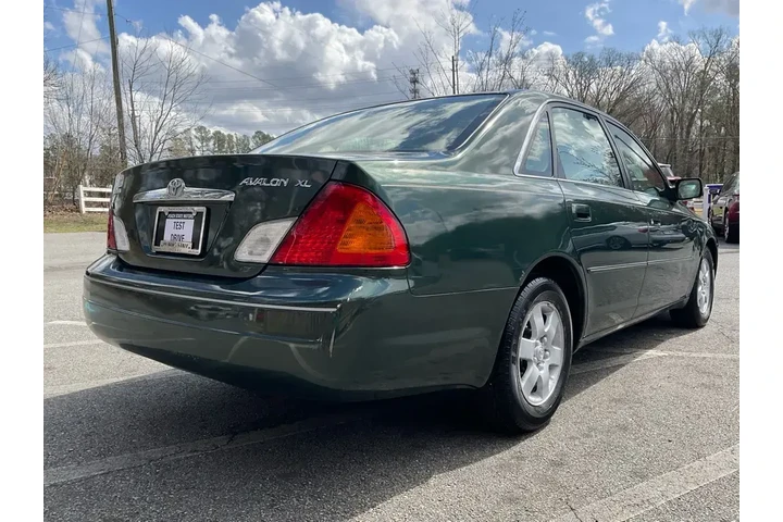 $5985 : Toyota Avalon 2000 XL 4dr Se image 5