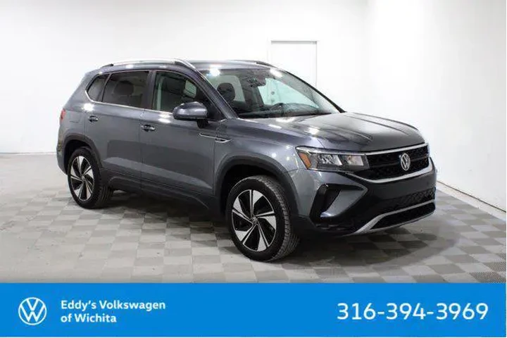 $24992 : Volkswagen Taos 2024 AWD SE image 1