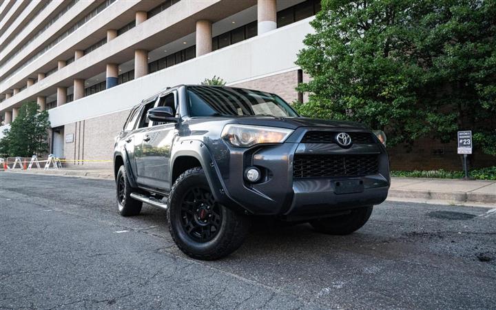 $23000 : 2014 TOYOTA 4RUNNER image 2