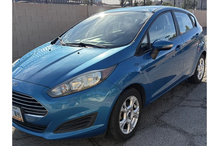 $6900 : En venta Ford fiesta, 2015 image 1