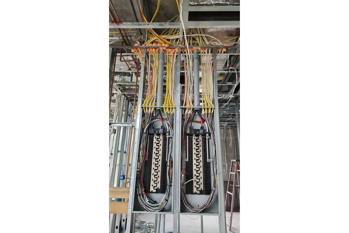 Servicios eléctricos image 2