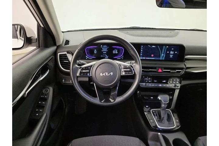 $21998 : Kia Seltos 2025 S 4dr SUV image 10