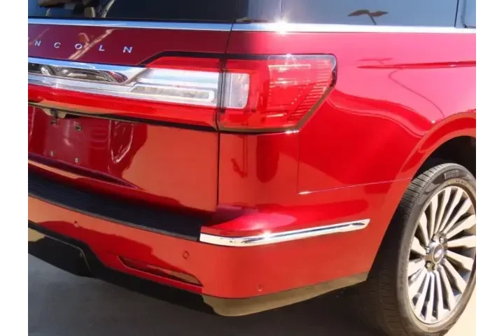 $31911 : Lincoln Navigator L 2018 4x4 image 10