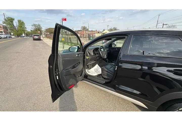 $13003 : Hyundai TUCSON 2017 AWD SE P image 10