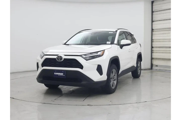 $30998 : Toyota RAV4 2024 AWD XLE 4dr image 4