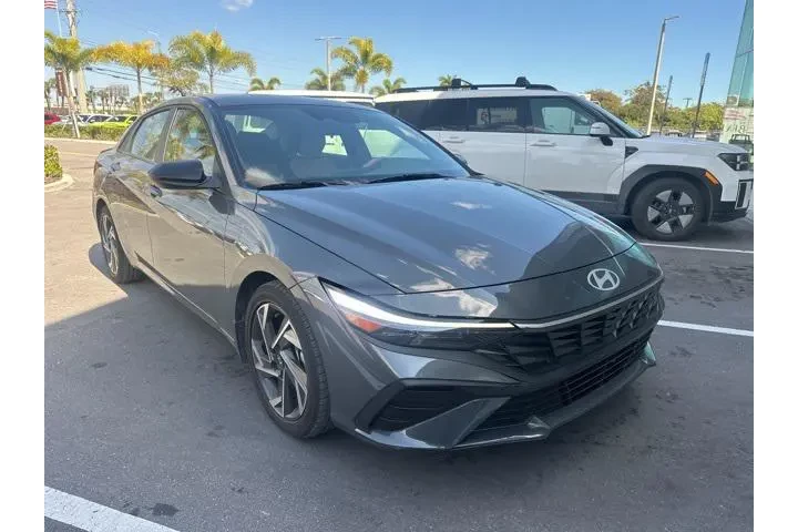 $17729 : Hyundai ELANTRA 2025 SEL Spo image 3