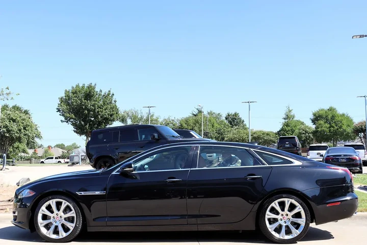 $24995 : 2016 XJ XJL Portfolio image 8