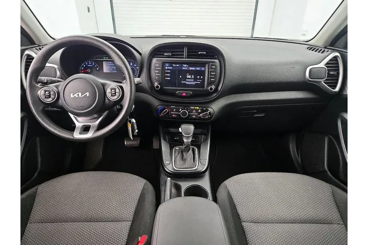 $15998 : Kia Soul 2022 LX 4dr Crossov image 9