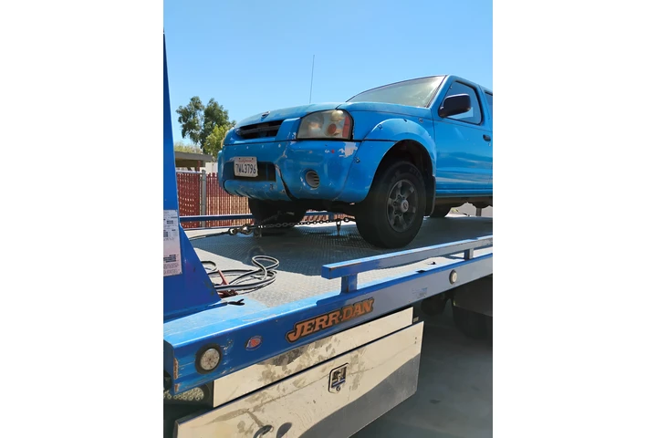 WE BUY CARS FOR JUNK TOWING 24 image 1