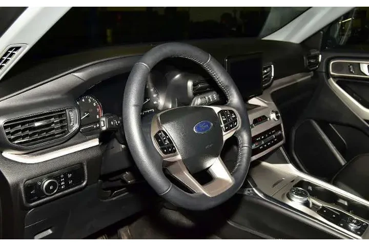 $30600 : Ford Explorer 2023 AWD XLT 4 image 10