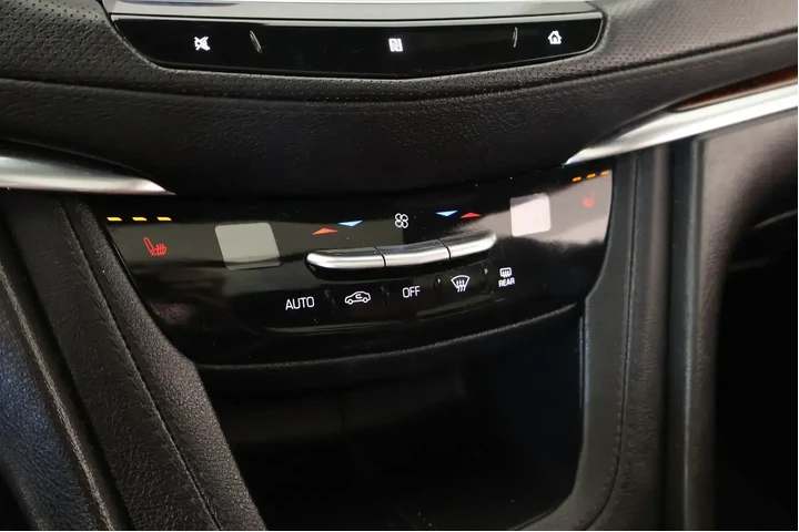 $23428 : Cadillac XT5 2021 Premium Lu image 8