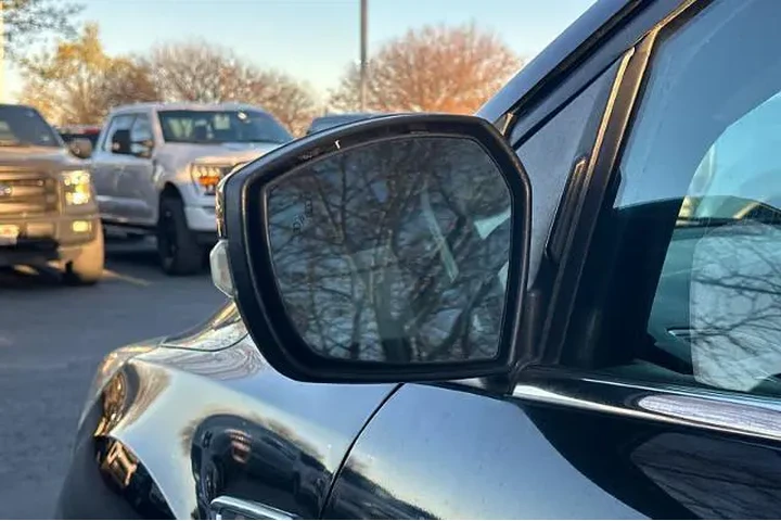 $10995 : Ford Escape 2017 AWD Titaniu image 8