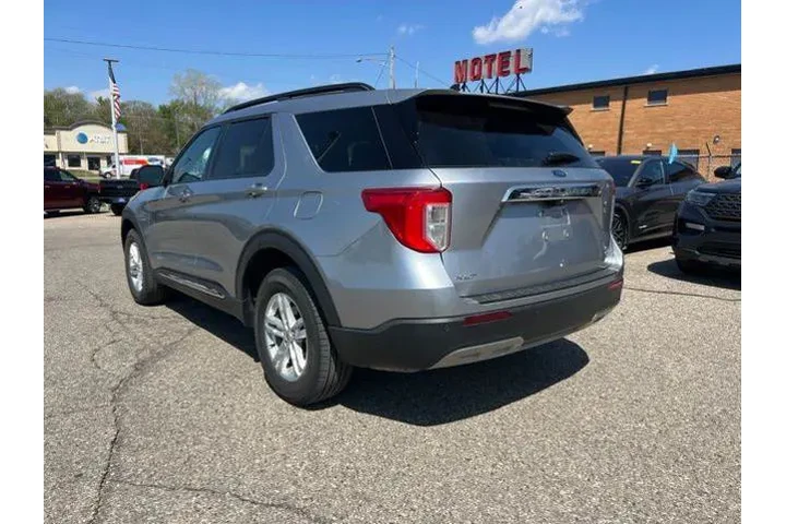 $26688 : Ford Explorer 2021 AWD XLT 4 image 5