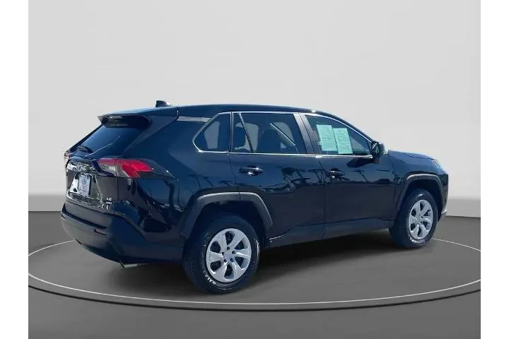$29400 : Toyota RAV4 2024 AWD LE 4dr image 5