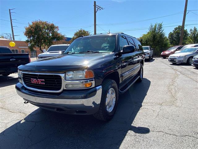 $3488 : 2004 GMC Yukon XL 1500 SLT, N image 3