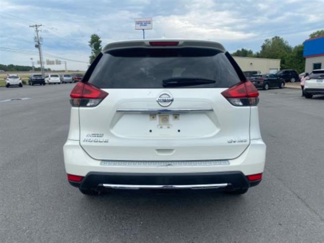 2018 Rogue image 5