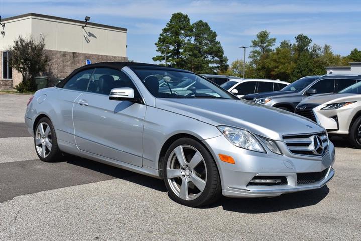 2013 Mercedes-Benz E-Class E image 2