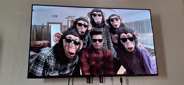 $200 : Se vende Smart tv de 43" image 1