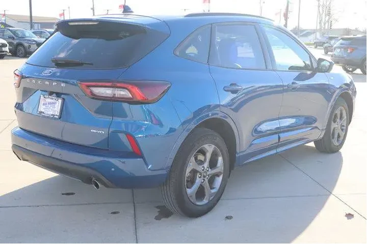 $27990 : Ford Escape 2023 AWD ST-Line image 5