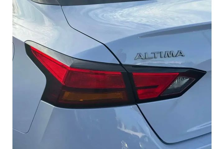 $19995 : Nissan Altima 2025 2.5 SR 4d image 10