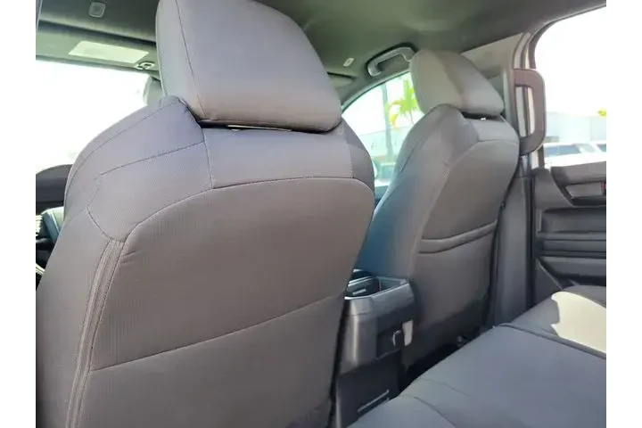 $33450 : Toyota Tacoma 2024 4x4 SR 4d image 10