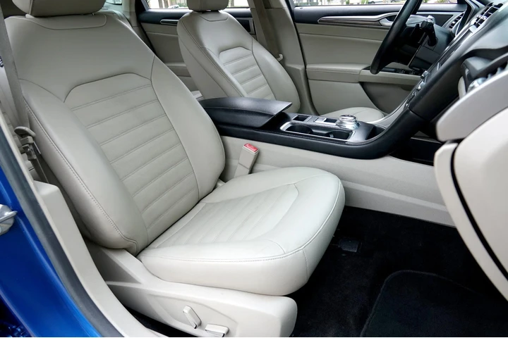 $8500 : 2018 Fusion SE image 8