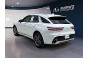 $37995 : Genesis GV70 2025 AWD 2.5T S thumbnail