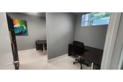 $1100 : Oficina para la Renta en Doral thumbnail