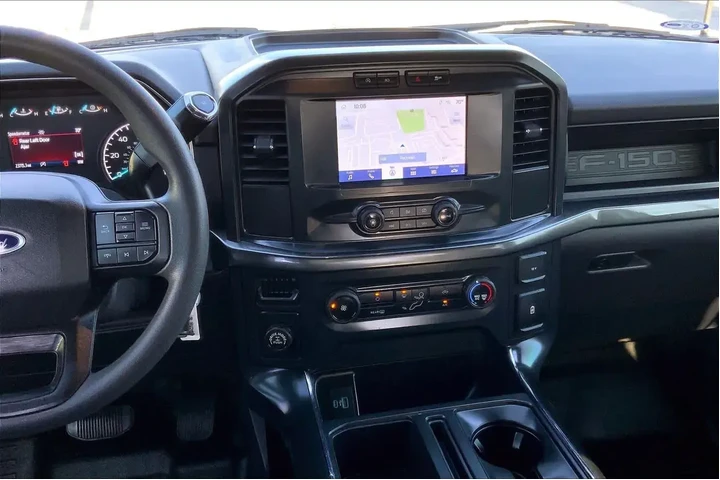 $31687 : Ford F-150 2022 4x2 XL 4dr S image 6