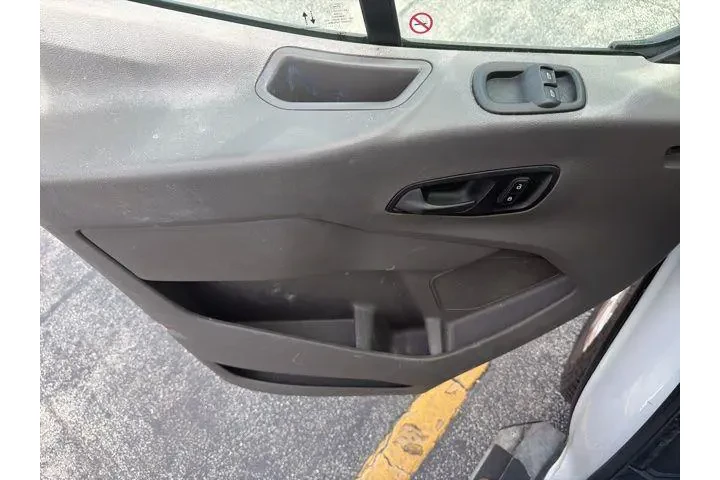 $23990 : Ford Transit 2021 250 3dr SW image 10