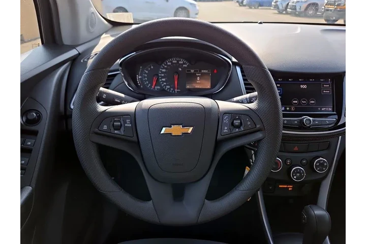 $18998 : Chevrolet Trax 2022 AWD LS 4 image 9