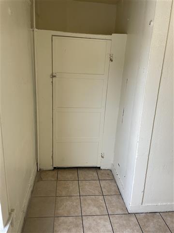 $1695 : 1 BEDROOM 1 BATH FOR RENT image 6