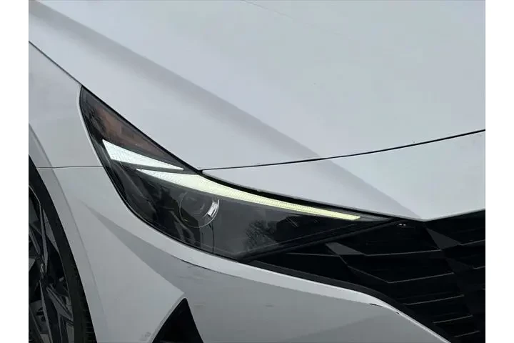 $18995 : Hyundai ELANTRA 2023 SEL 4dr image 8