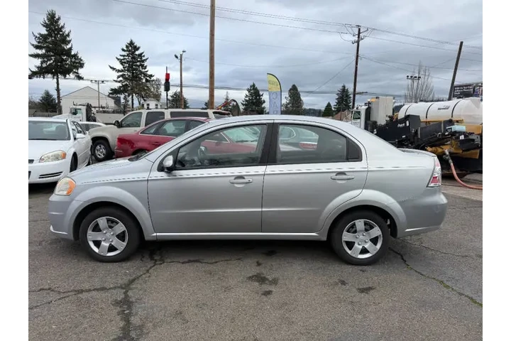 $2995 : 2010 Aveo LS image 6