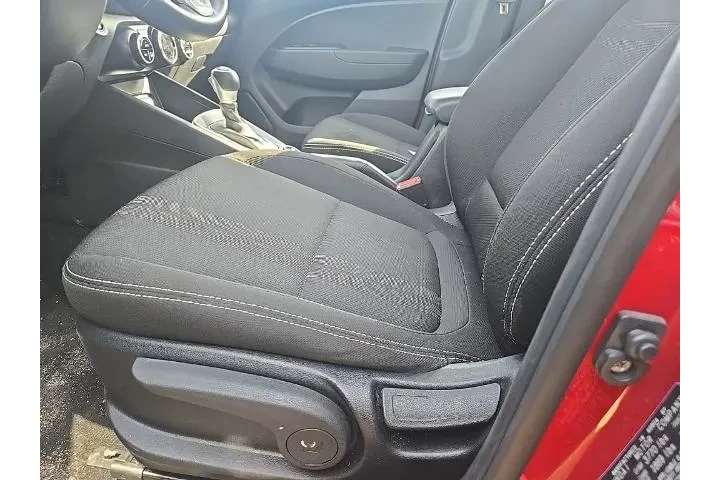 $19110 : Hyundai VENUE 2025 SEL 4dr C image 6