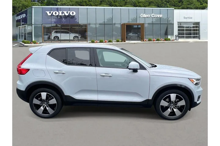 $23992 : Volvo XC40 2021 AWD T5 Momen image 3