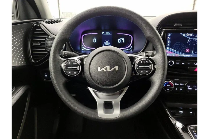 $19998 : Kia Soul 2023 S 4dr Crossove image 10