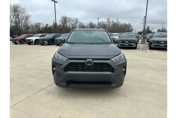 $20769 : Toyota RAV4 2019 XLE Premium image 2