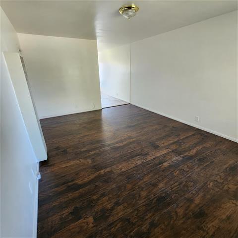 $1950 : Alhambra Apartment For Rent image 1
