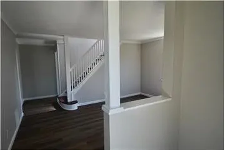 $3250 : Rental property with 3 bedro image 2