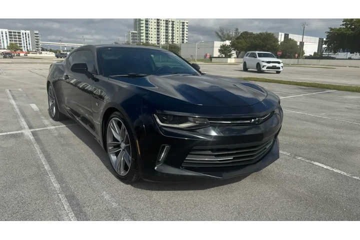 $16999 : Chevrolet camaro LT coupe 2D image 1