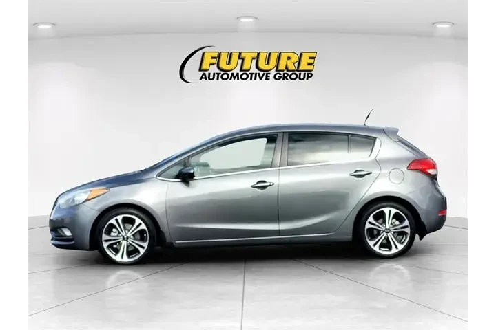 $9988 : Kia Forte5 2016 LX 4dr Hatch image 7