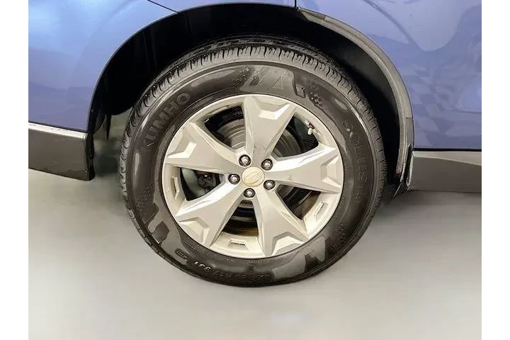 $10975 : Subaru Forester 2015 AWD 2.5 image 10