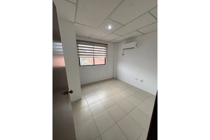 $750 : Casa en alquiler Villa Club-Lu image 10