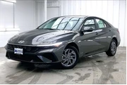 $26339 : Hyundai ELANTRA Hybrid 2025 thumbnail
